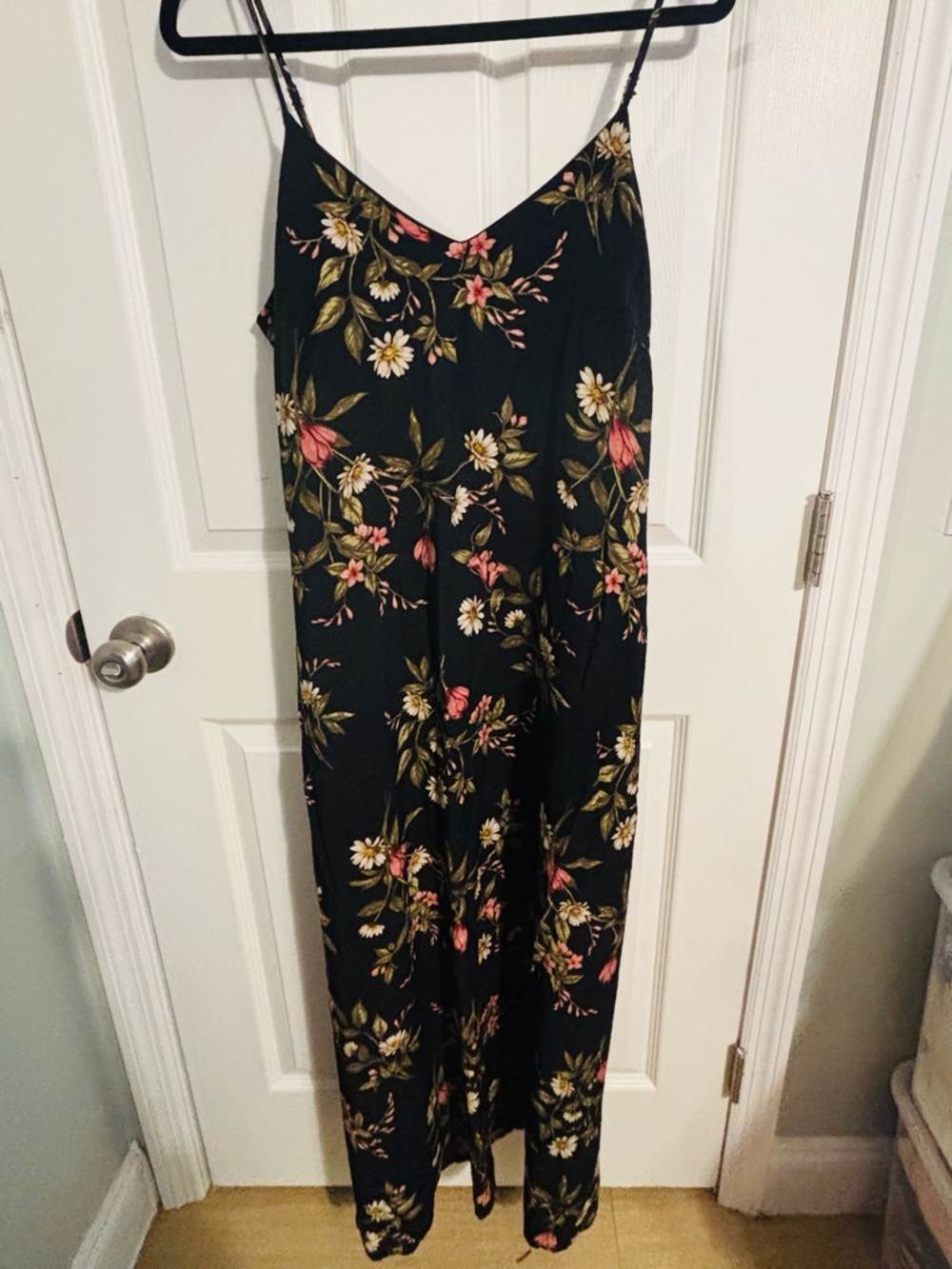 😍Joie Black Floral Maxi Dress with Pockets and shelf bra size medium